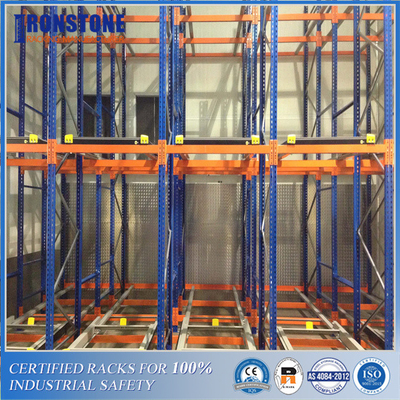 O armazém empurra para trás o sistema do racking da pálete para o armazenamento flexível