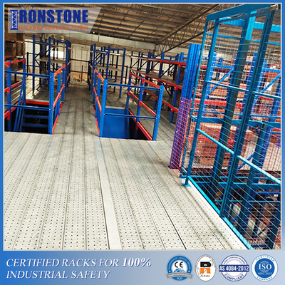 Sistema de armazenagem industrial de mezzanine de vários níveis
