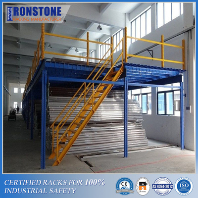 Mezzanines Mezzanines industriais suportados por racks
